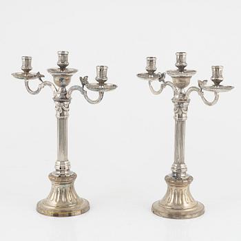 Kandelabrar, ett par, försilvrade, "Väsby" ur IKEAs 1700-talsserie, 1900-talets slut.