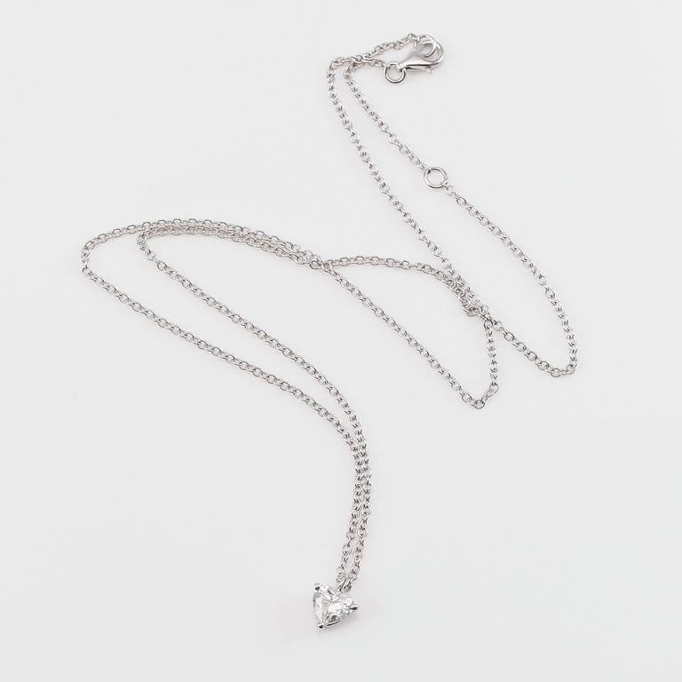HÄNGE MED KEDJA, 18K vitguld, hjärtslipad diamant ca 0.72 ct.