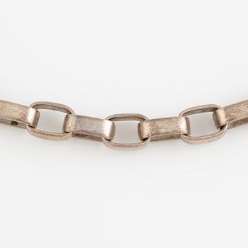 Sven-Erik Högberg, arm bracelet and collar, silver.