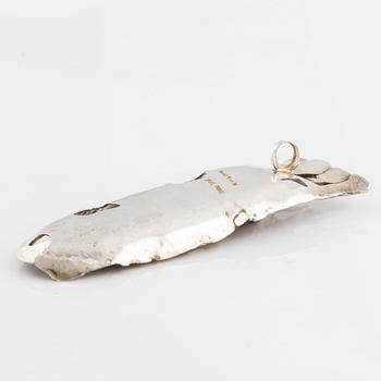 Claës E. Giertta, hänge silver.