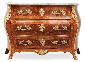 362. A Swedish Rococo 18th century commode.