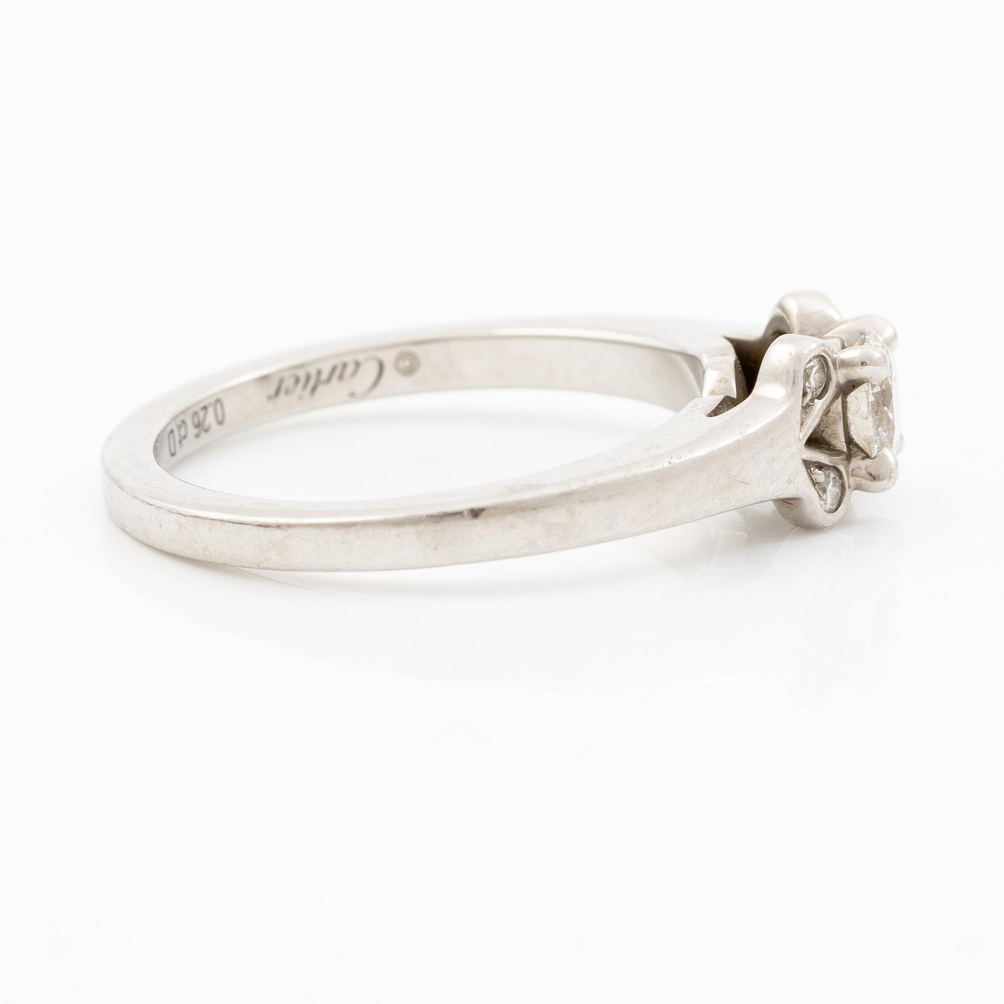 Cartier, ring platinum with round brilliant-cut diamonds.