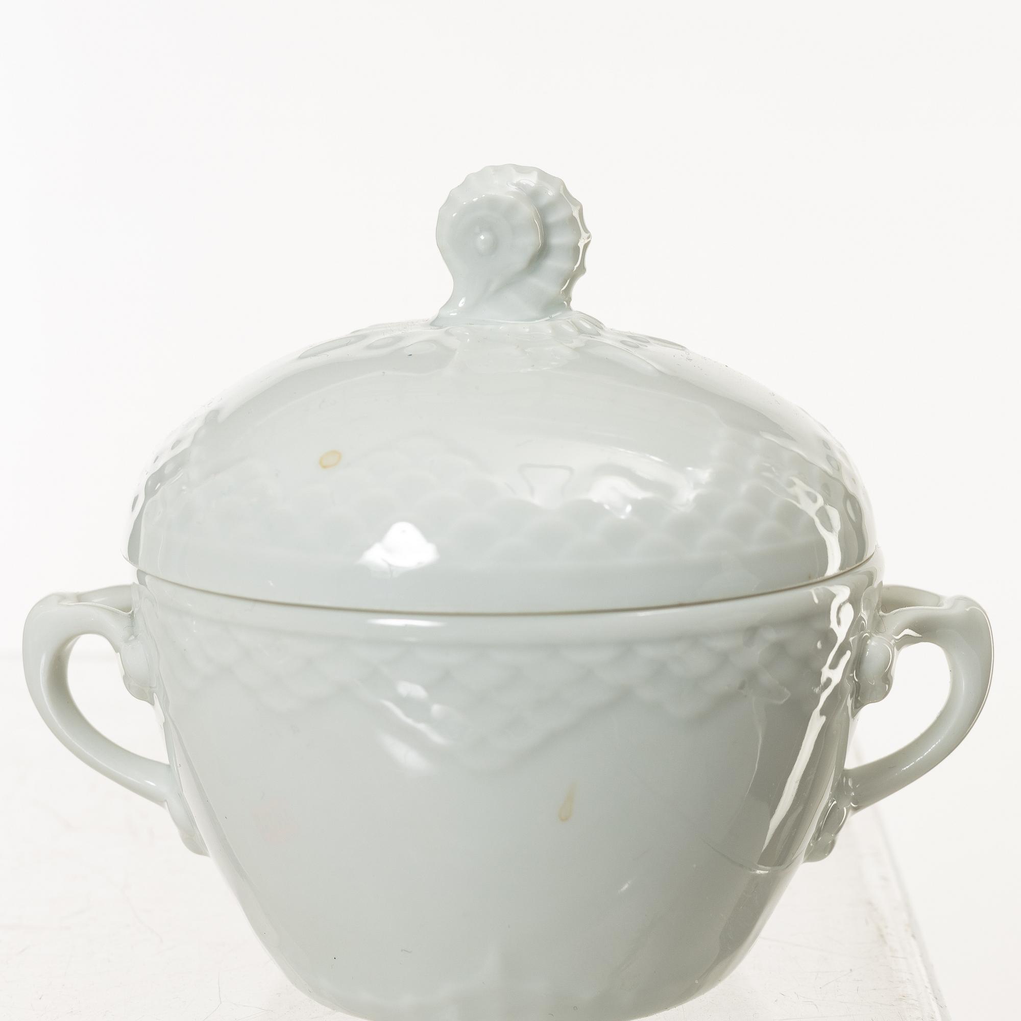 Bing & Grøndahl, mat- och kaffeservis, porslin, 69 delar, "Elegance", Danmark.