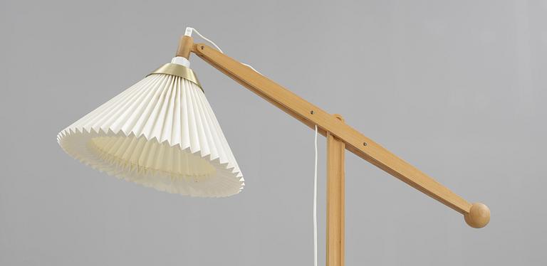 GOLVLAMPA, modell 325, Vilhem Wohlert, Le Klint, 1900-talets slut.