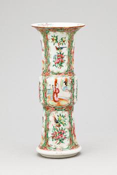 VAS / HATSTAND, porslin, sannolikt Japan, 1900-tal.