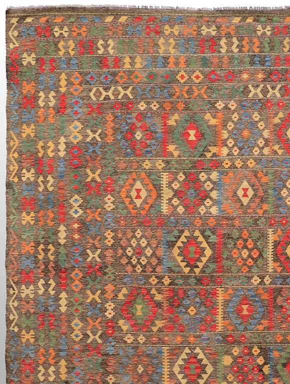 MATTA, Kelim orientalisk, ca 482 x 343 cm.