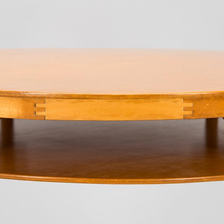 Alvar Aalto, a 1940's '71' table for, O.Y. Huonekalu- ja Rakennustyötehdas A.B.