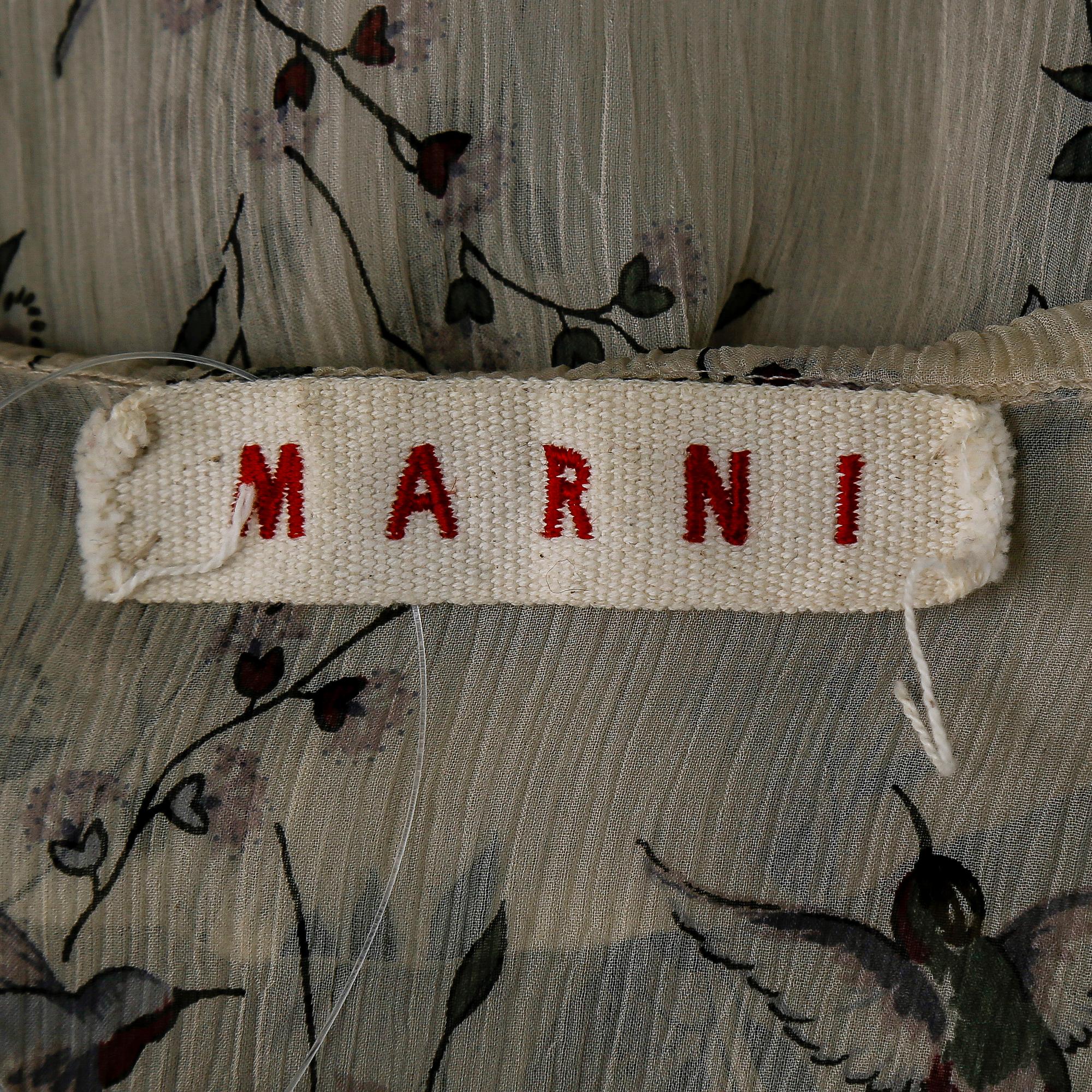 BLUS, Marni.