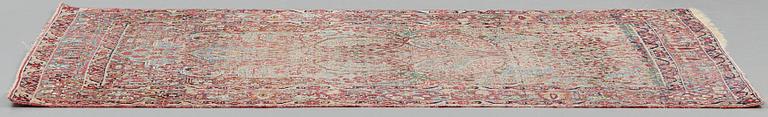 MATTO, a semi-antique Kerman Laver, ca 203 x 130,5 cm.