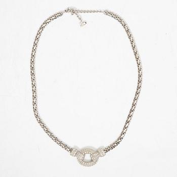 Christian Dior, necklace.