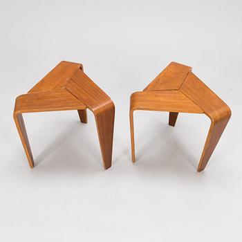 Marke Niskala-Luostarinen, jakkarapari, "Tabouret", Oy Stockmann Ab, Keravan puusepäntehdas, 1900-luvun puoliväli.