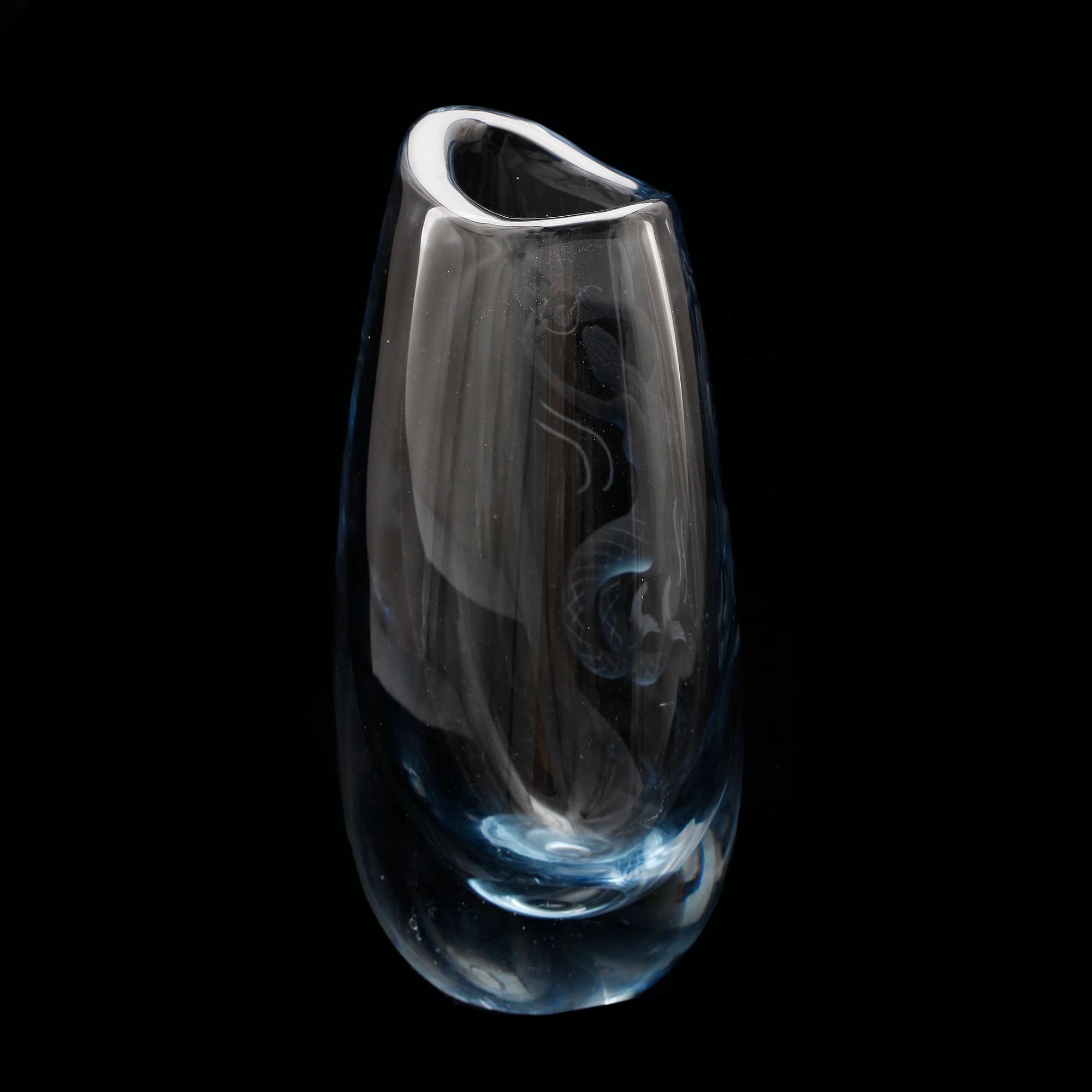 VAS, glas Vicke Lindstrand, 1900-talet andra hälft.