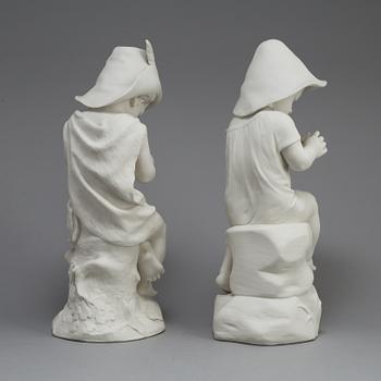 FIGURER, ett par, parian, Gustafsberg 1911 och 1923.