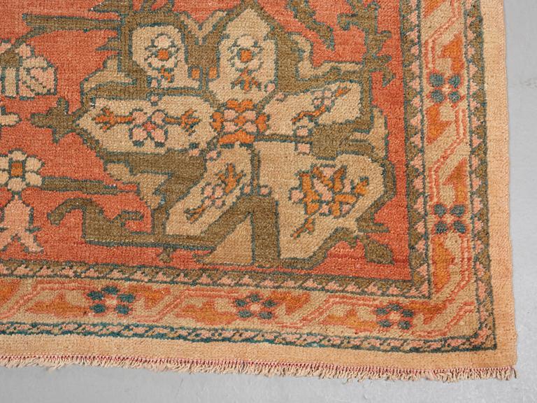 MATTA. Antique Ushak. 548 x 380,5 cm.