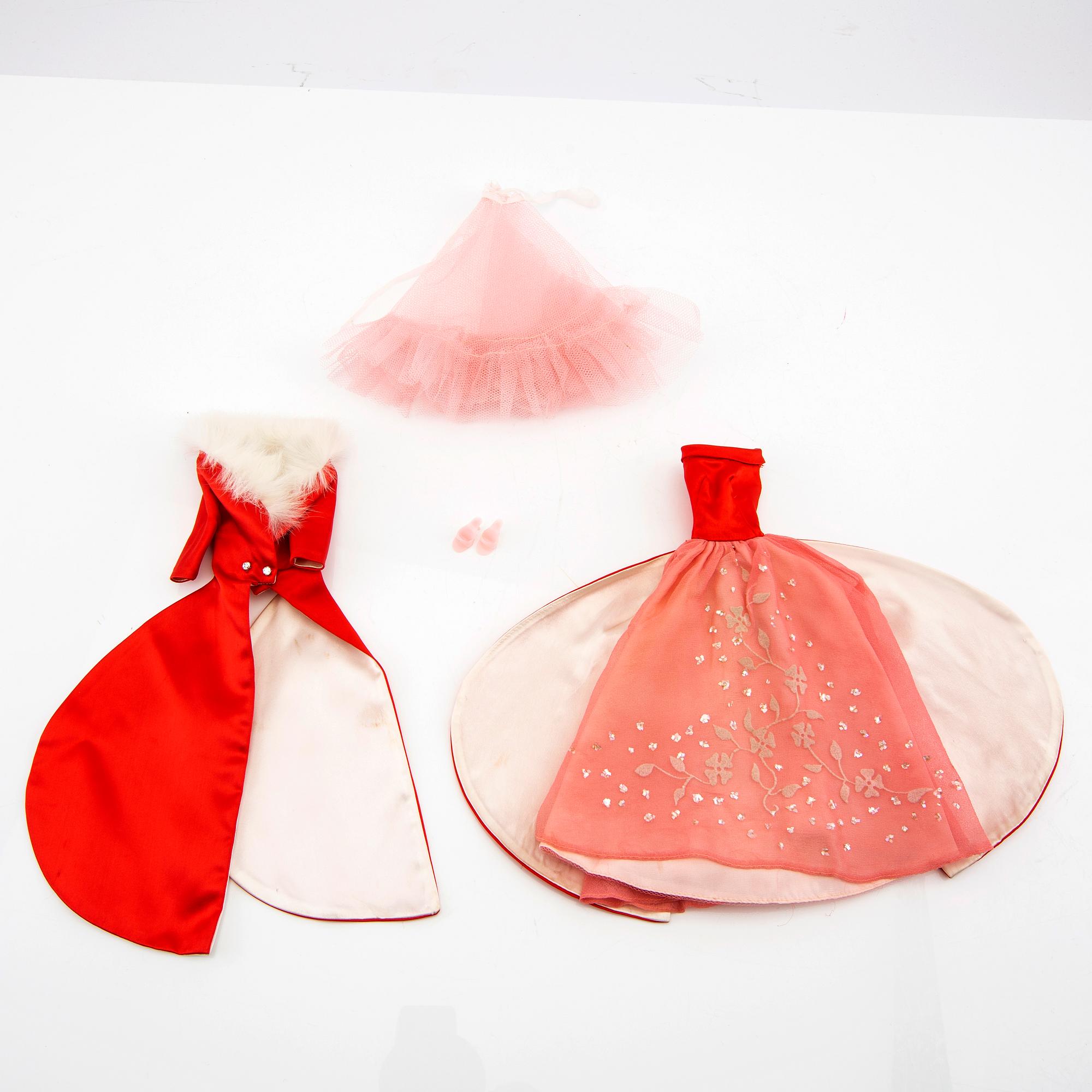 Barbie clothes 4 sets, vintage including "On The Avenue" Mattel 1965 and "Magnificence" Mattel 1965.