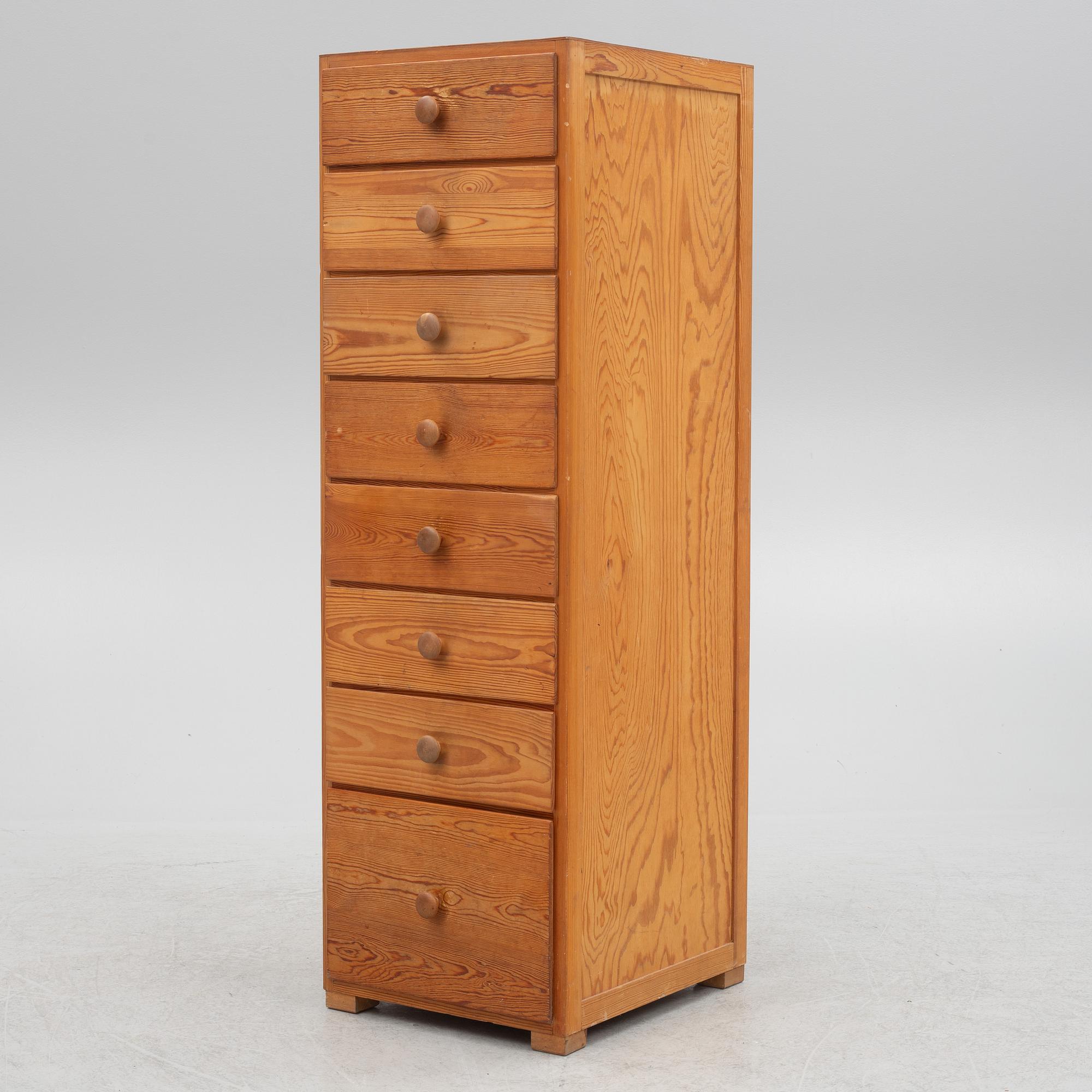 Chest of drawers, third quarter of the 20th Century.