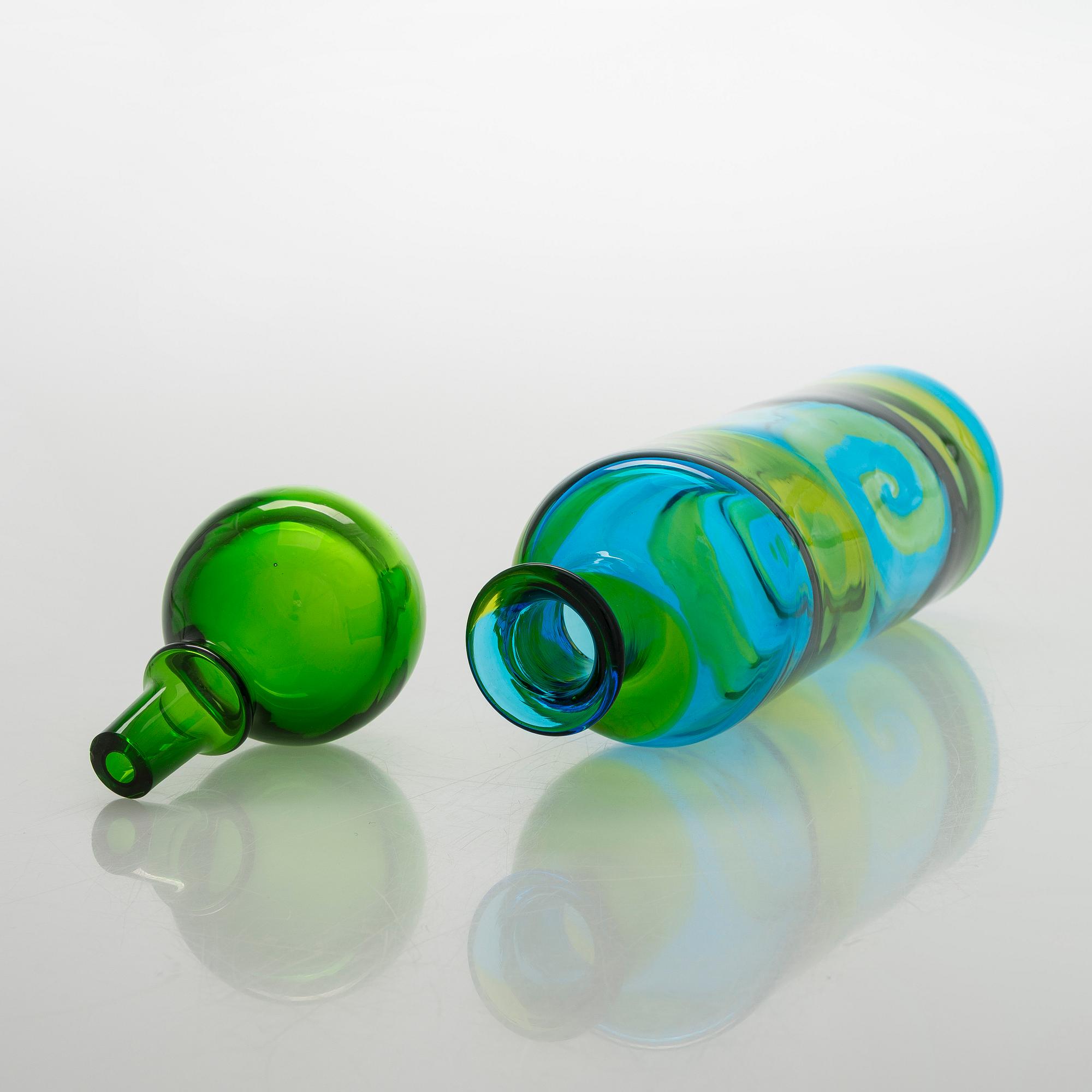 Tapio Wirkkala, A 'Coreano' glass carafe for Rosenthal 1979.