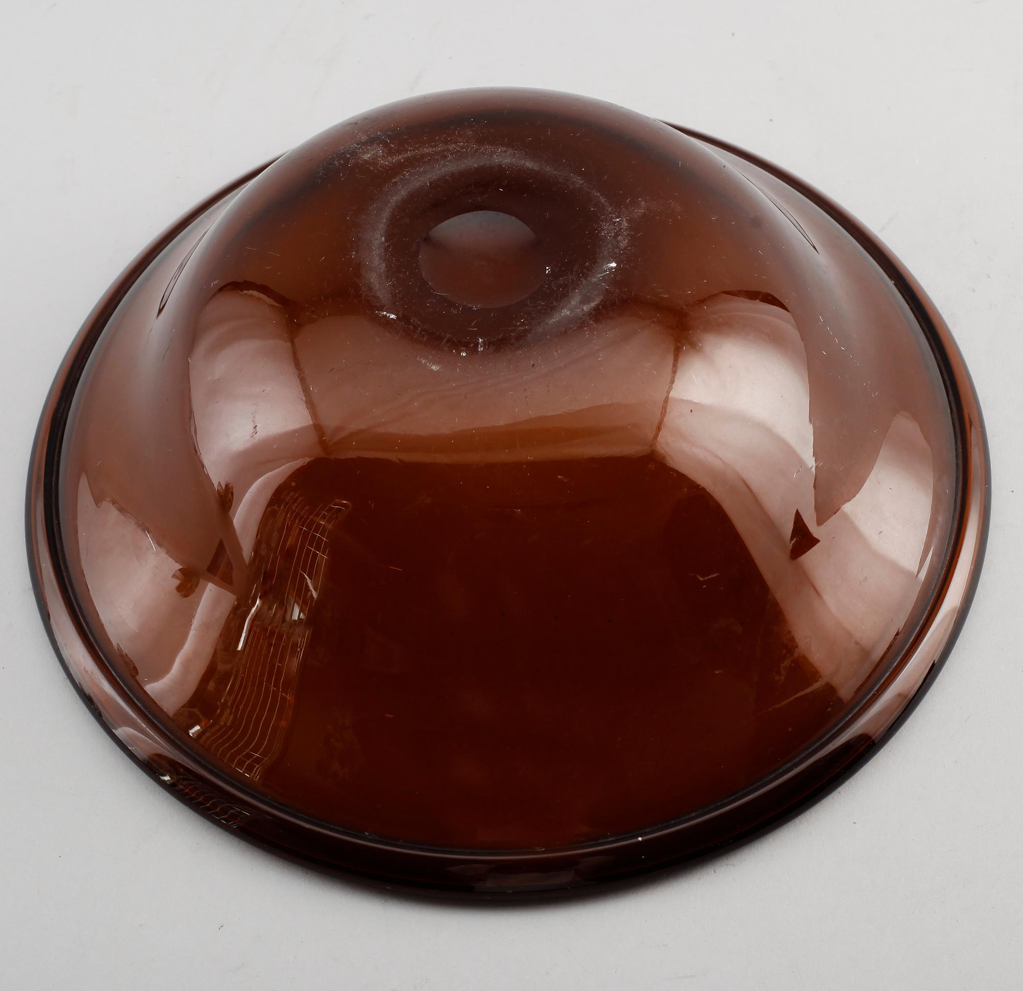 SPILKUM, brunt glas, omkring år 1900.