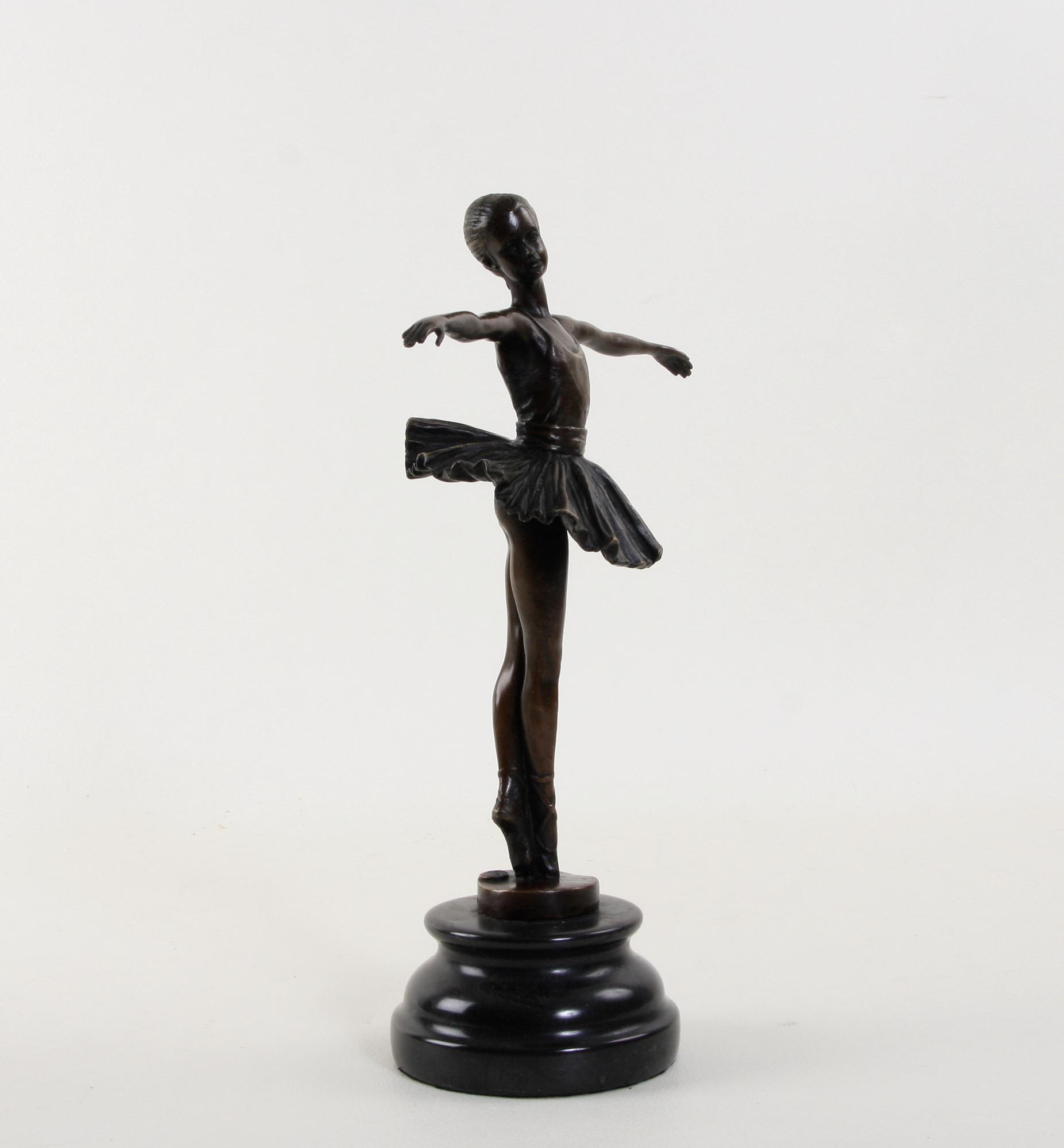 OKÄND KONSTNÄR, skulptur, patinerad brons, 1900/2000-tal.