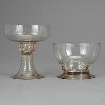 SERVISDELAR, 44 delar, glas, 1900-talets mitt.