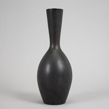 A stoneware vase by Carl-Harry Stålhane, Rörstrand.