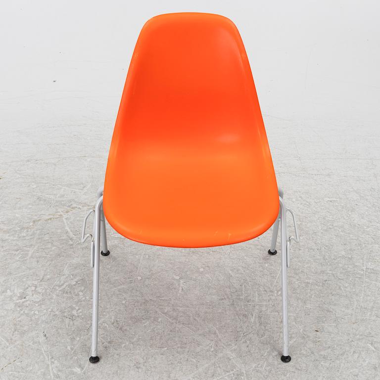 Charles & Ray Eames, five 'DSS' chairs, Vitra.