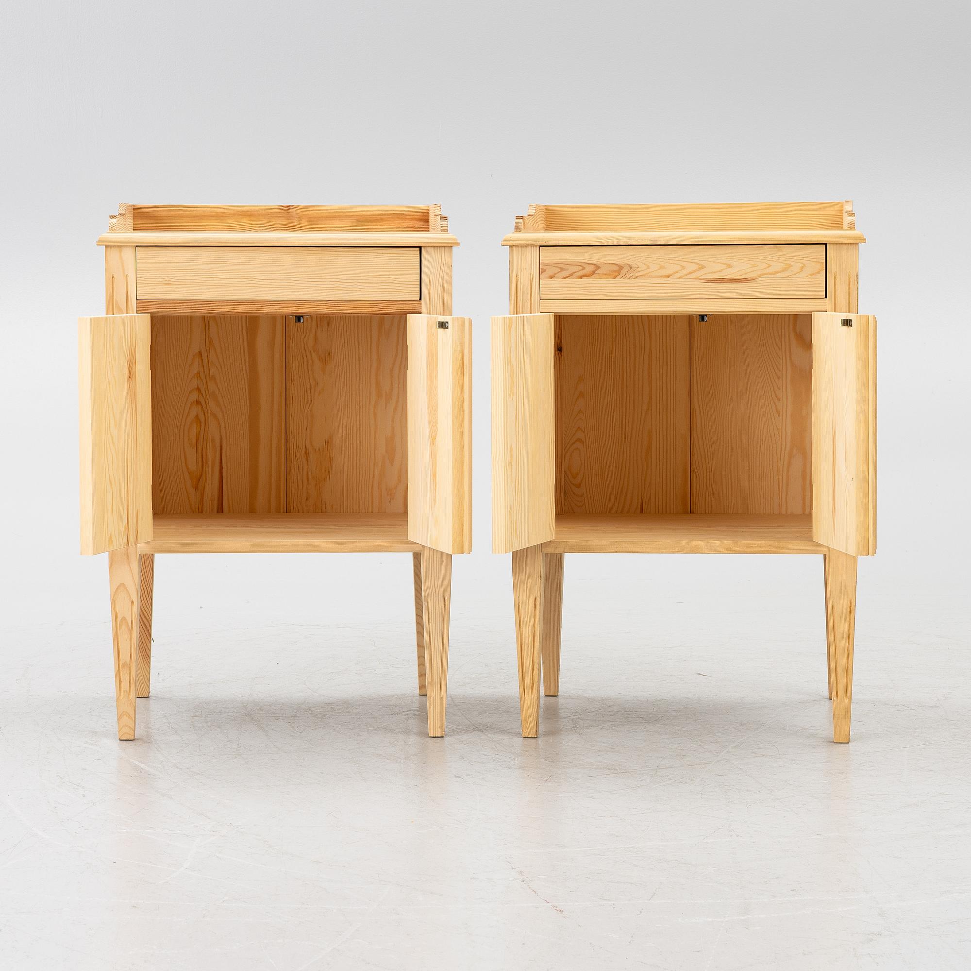 Bedside tables, a pair, Gustavian style, contemporary manufacture.