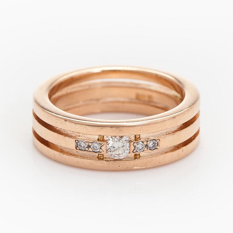 Ring, brilliant cut diamonds, 14K gold.