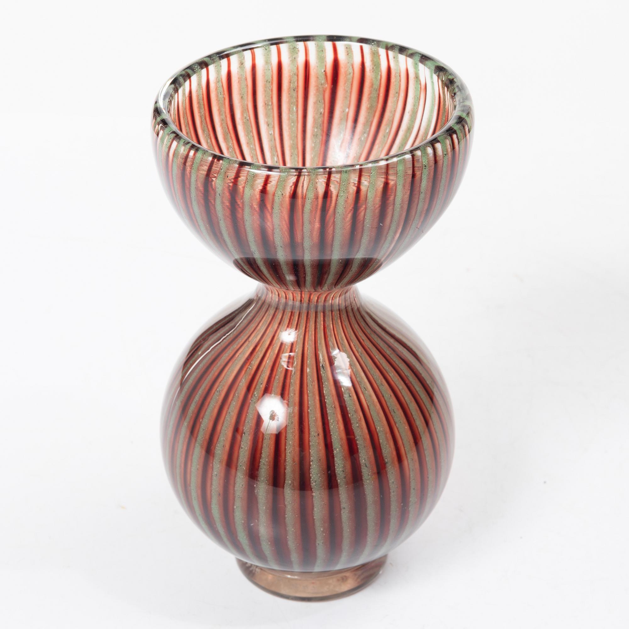 Vicke Lindstrand, a vase, Kosta.