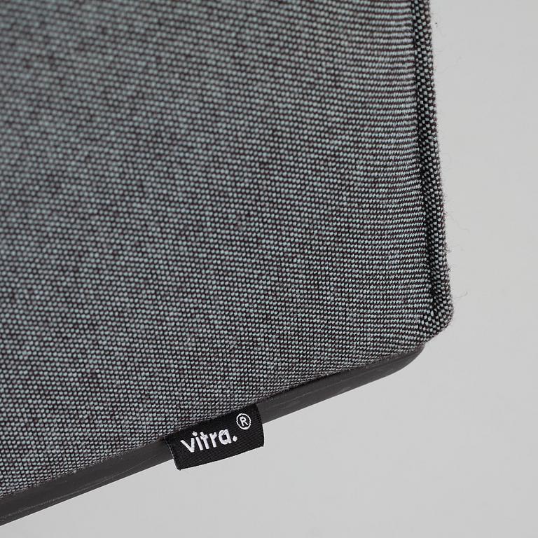 Ronan & Erwan Bouroullec, skrivbordsstolar, ett par, "Softshell Chair", Vitra, 2015.