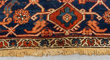 A carpet, an antique Heriz, ca 469,5-471 x 300-309,5 cm.