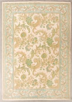 A laura Aschley carpet approx 235x165 cm.