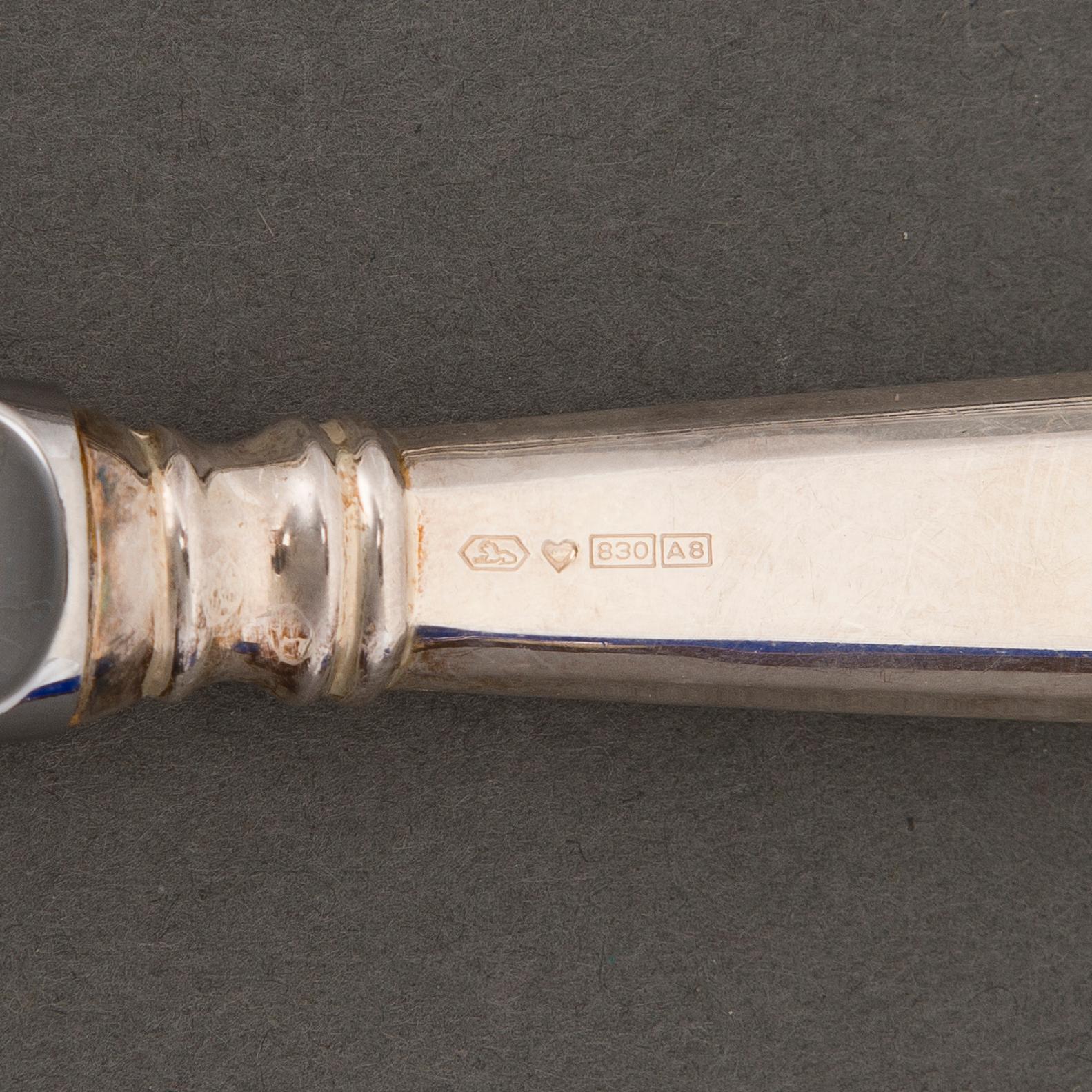 A 48-pcs set of silver cutlery with seashell decoration, Finnish hallmarks, Turku and Hämeenlinna 1956-1983.