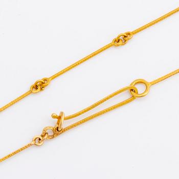 LAPPONIA pendant w chain 18k gold 1 cultured pearl approx 5 mm, length approx 45 cm.