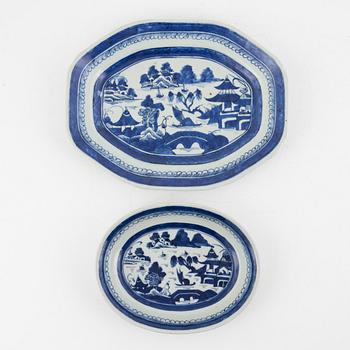 A Blue and White Serving Dish and Bowl, Qing Dynasty, 19th Century.