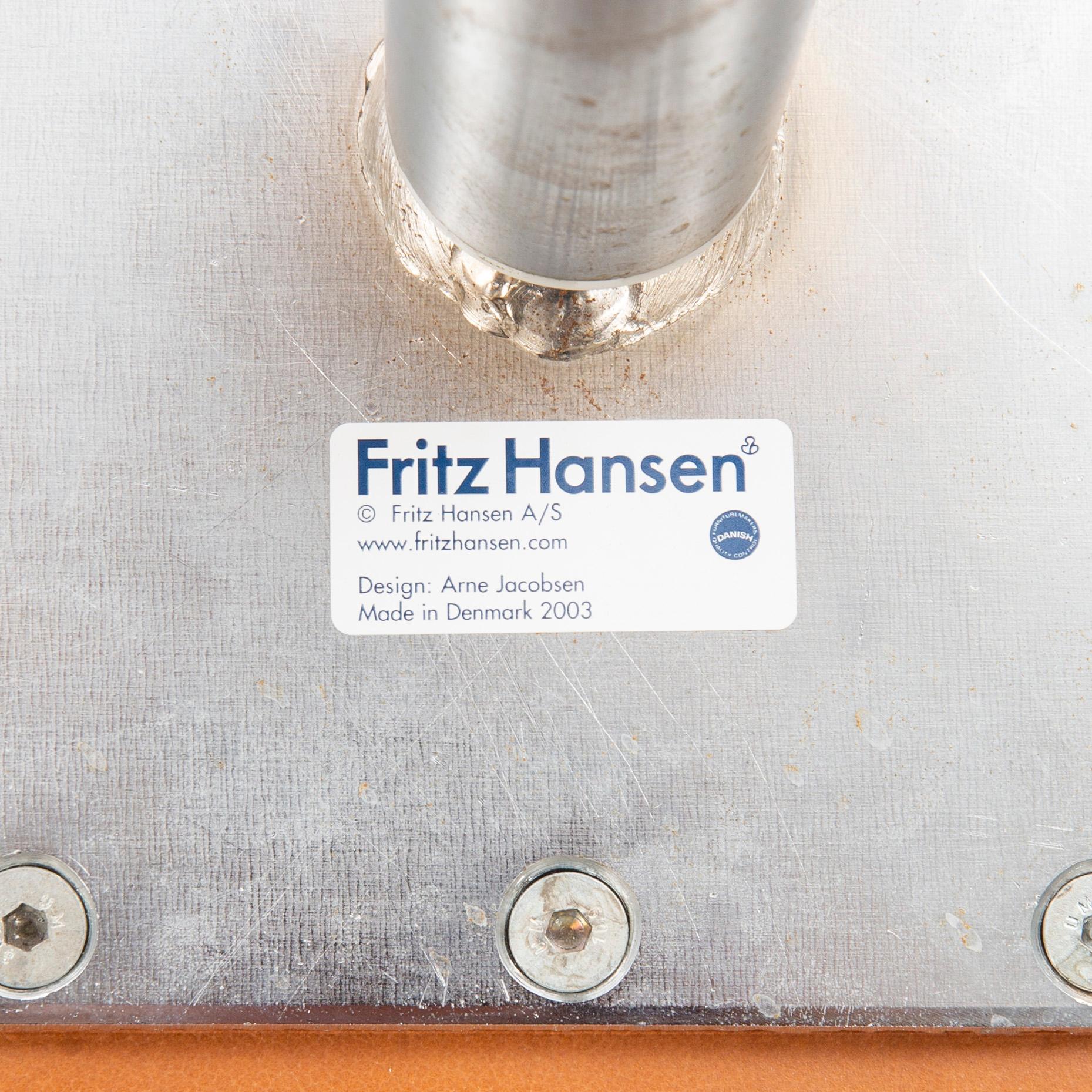 Arne Jacobsen, Armchair, "The Swan", Fritz Hansen, Denmark.