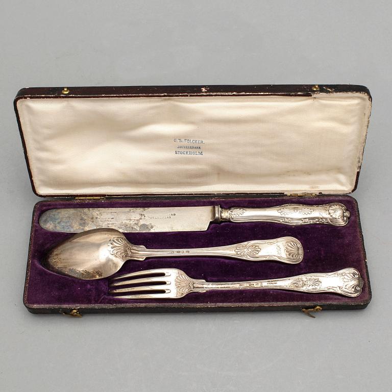 BESTICK, 3 delar, "Engelsk Snäck", och KAFFESKEDAR, 12 st, silver. Vikt 146 + 124 g.