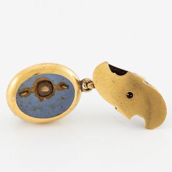 Part of a jewel, 18K gold with enamel and rose-cut diamonds, likely 19th century.