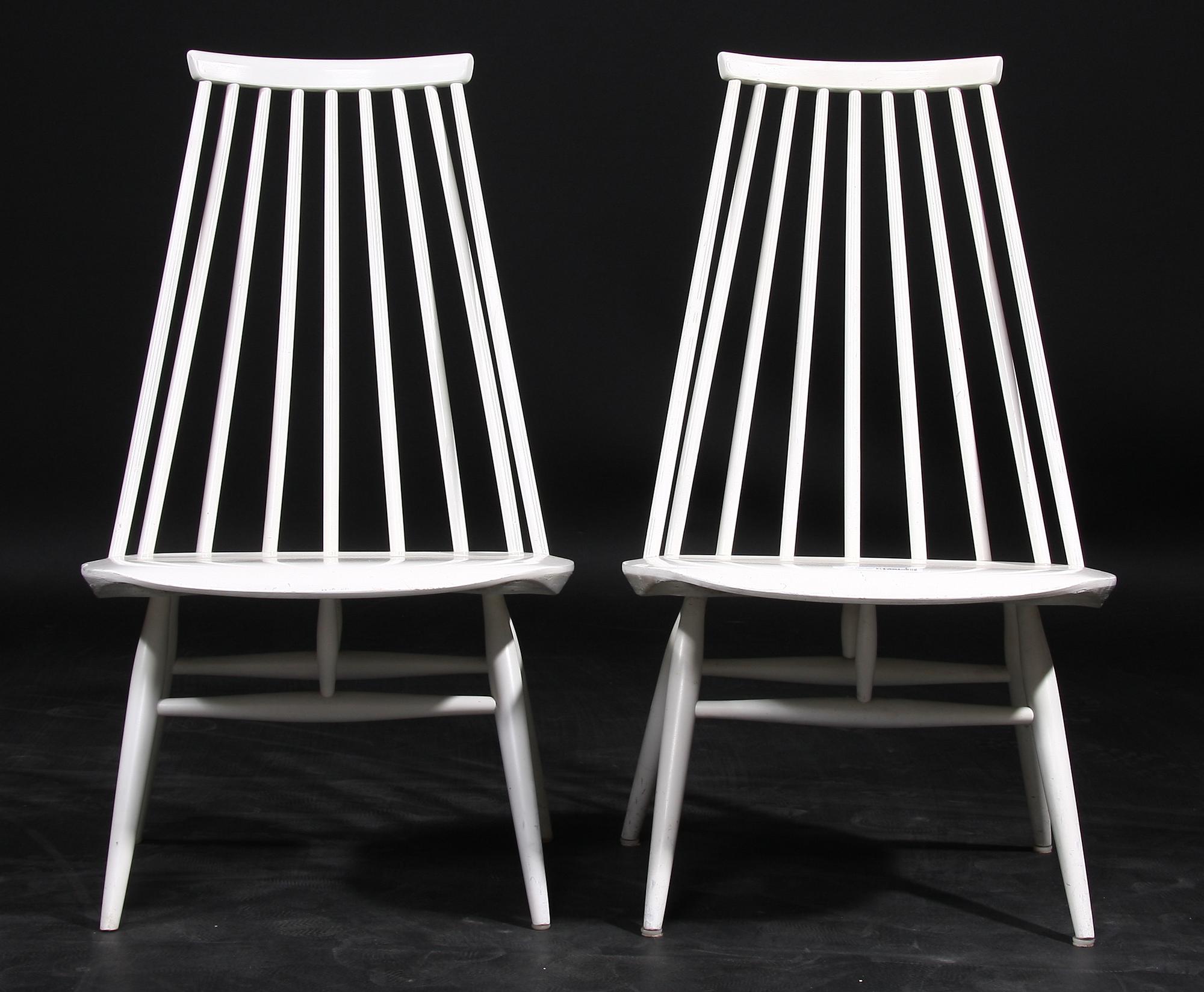 STOLAR, ett par "Mademoiselle" Ilmari Tapiovaara, Edsbyverken 1961. Brännmärkta.