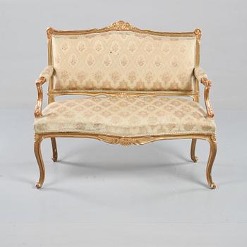SOFFA, Louis XVI-stil, omkring 1900.