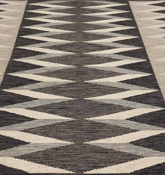 Nordiska Kompaniets Textilkammare, A CARPET. Flat weave including tapestry weave. 249,5 x 171,5 cm. Signed NKT.