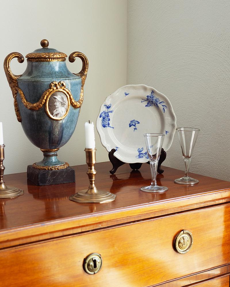 Classical Antiques
