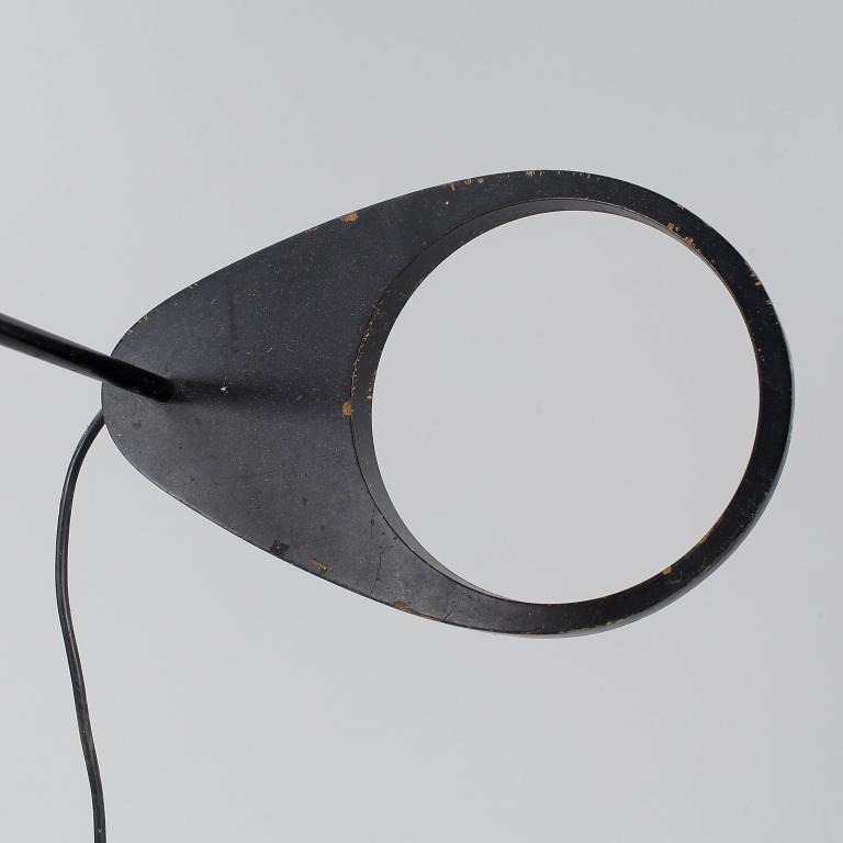 GOLVLAMPA. "AJ", Arne Jacobsen. Louis Poulsen.