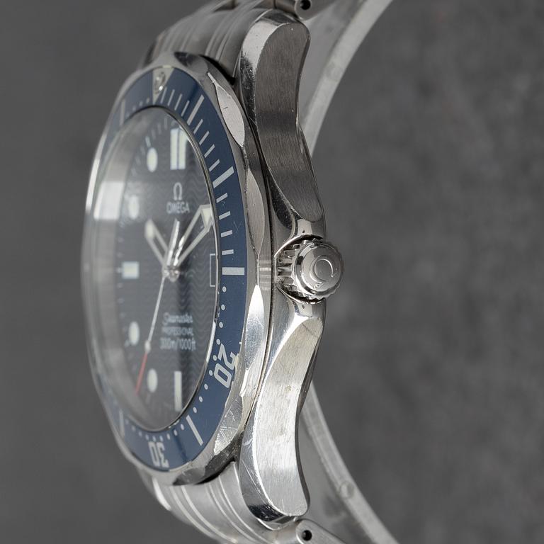 Omega, Seamaster, Professional, Diver 300M, "James Bond GoldenEye", ca 2004.