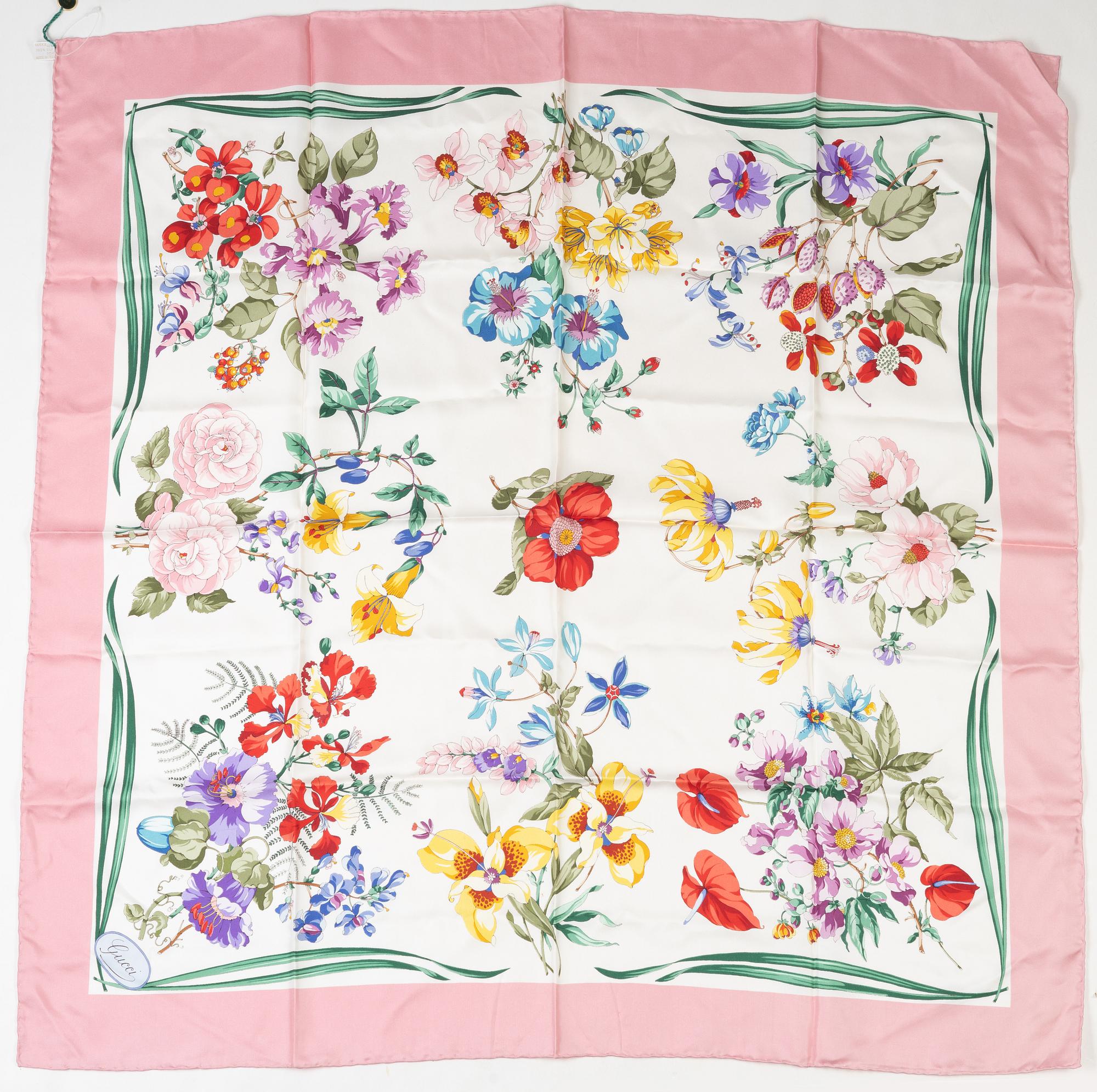 Gucci, scarf, "Flora".