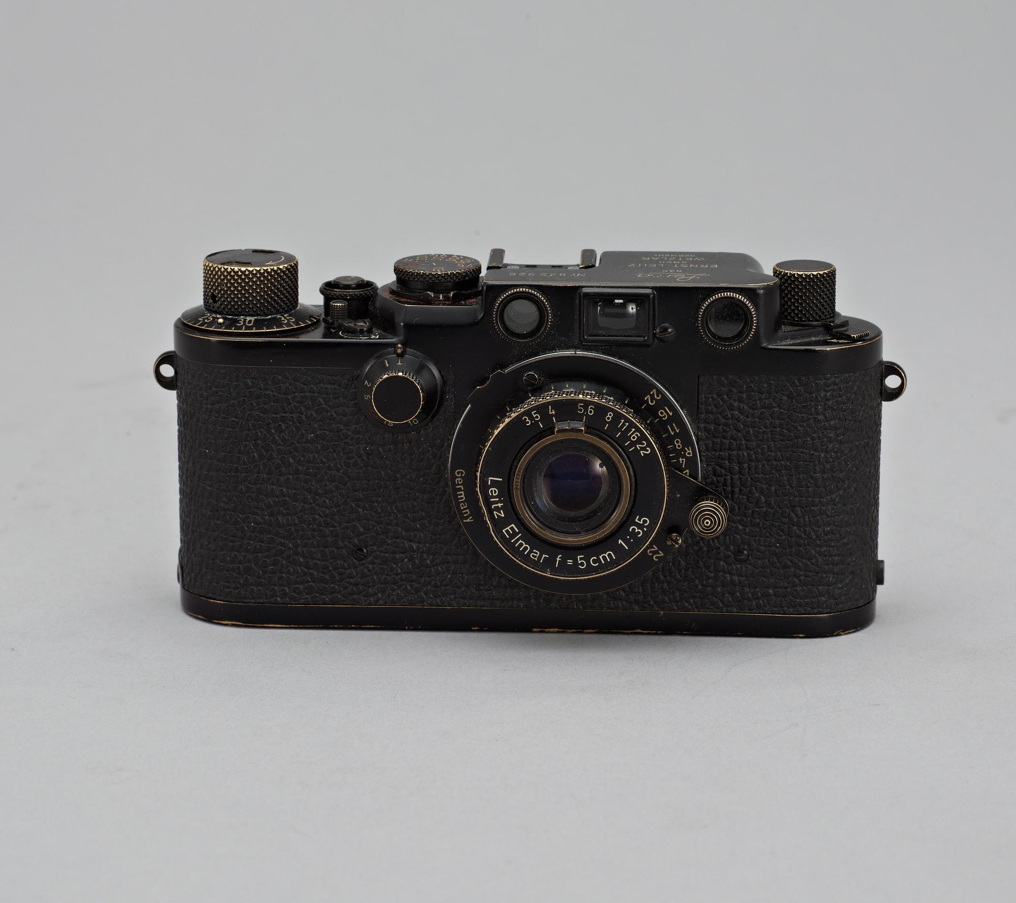 LEICA IIIf, "Swedish Army" Nr: 822 926. Ca 1956.