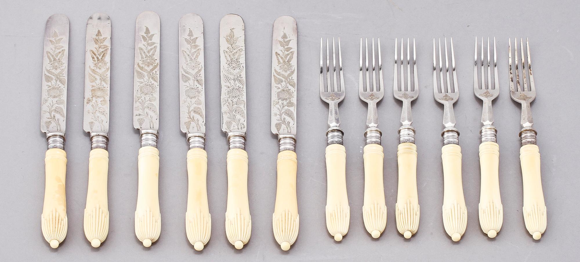FISKBESTICK, 12 st, silver samt nysilver, Sheffield, England, 1900-tal.