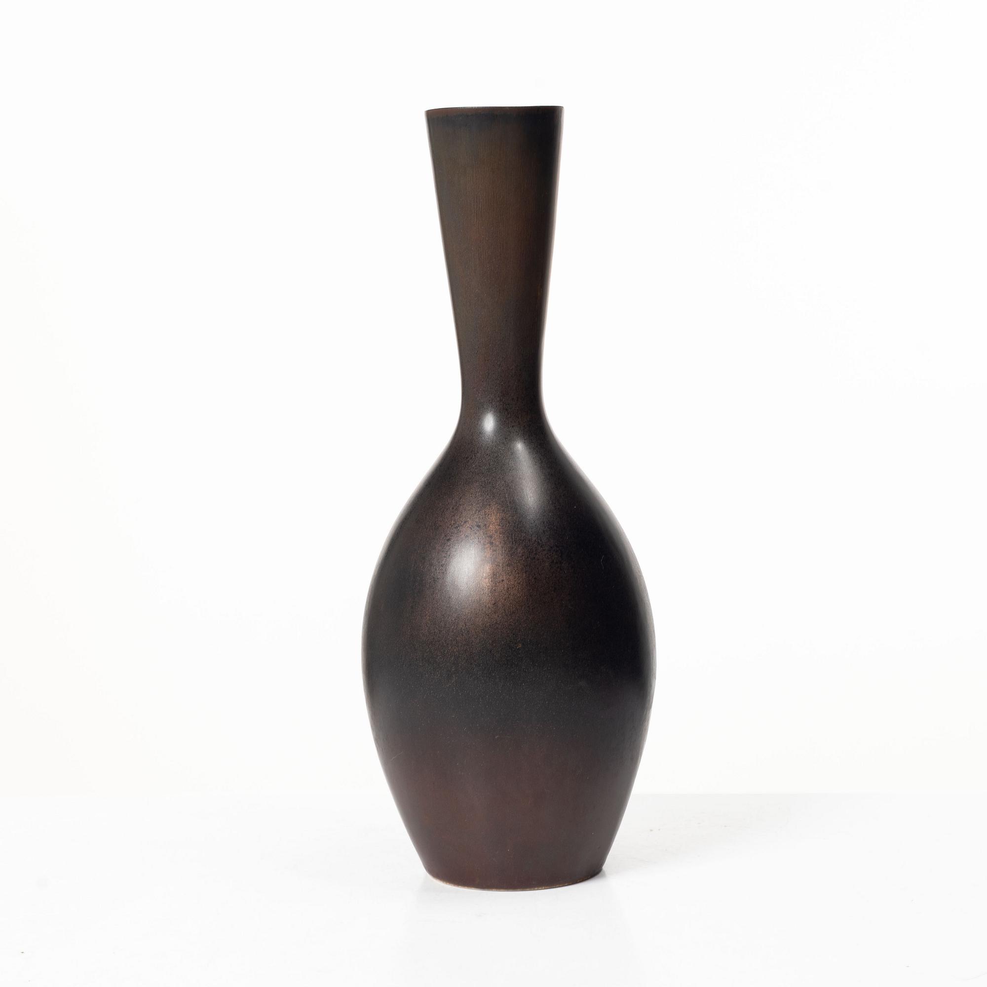 Carl-Harry Stålhane, A stoneware vase, Rörstrand.