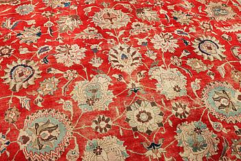 An oriental carpet, c. 515 x 341 cm.