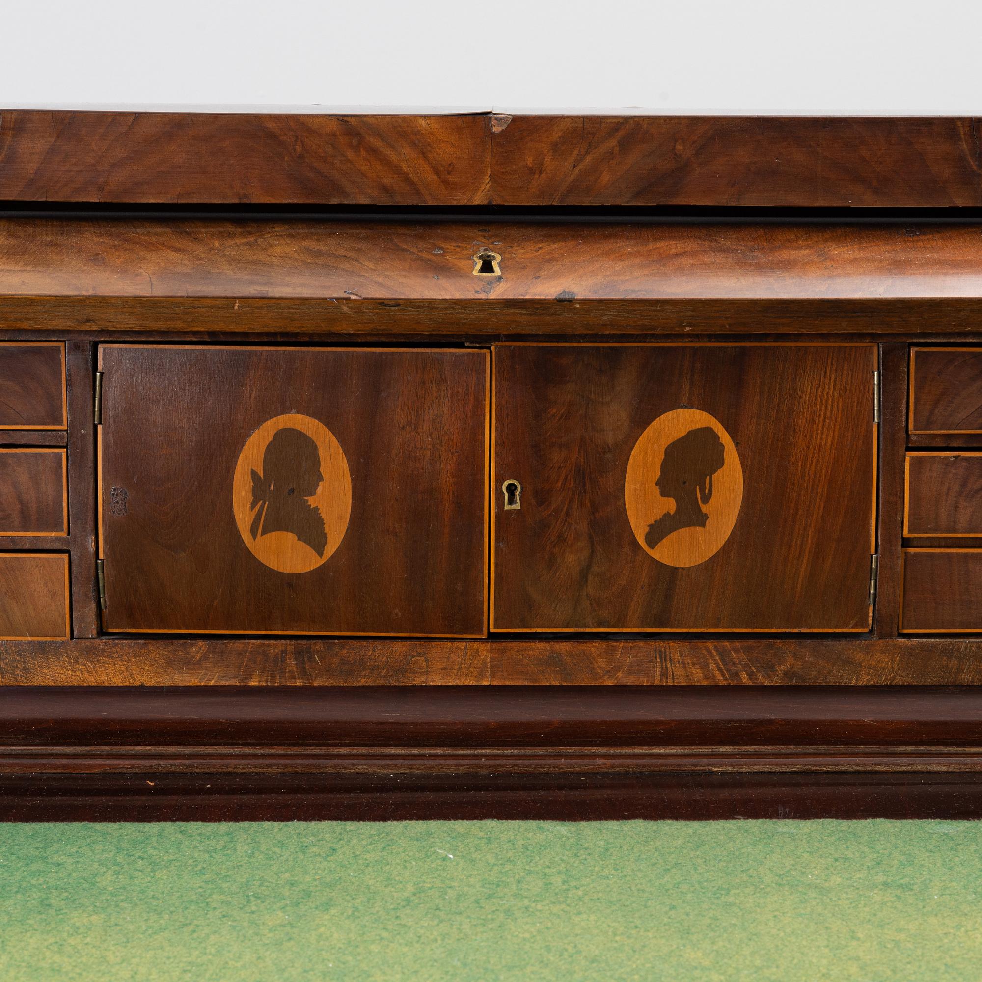 Roll-top desk, Empire, first half of the 19th century.